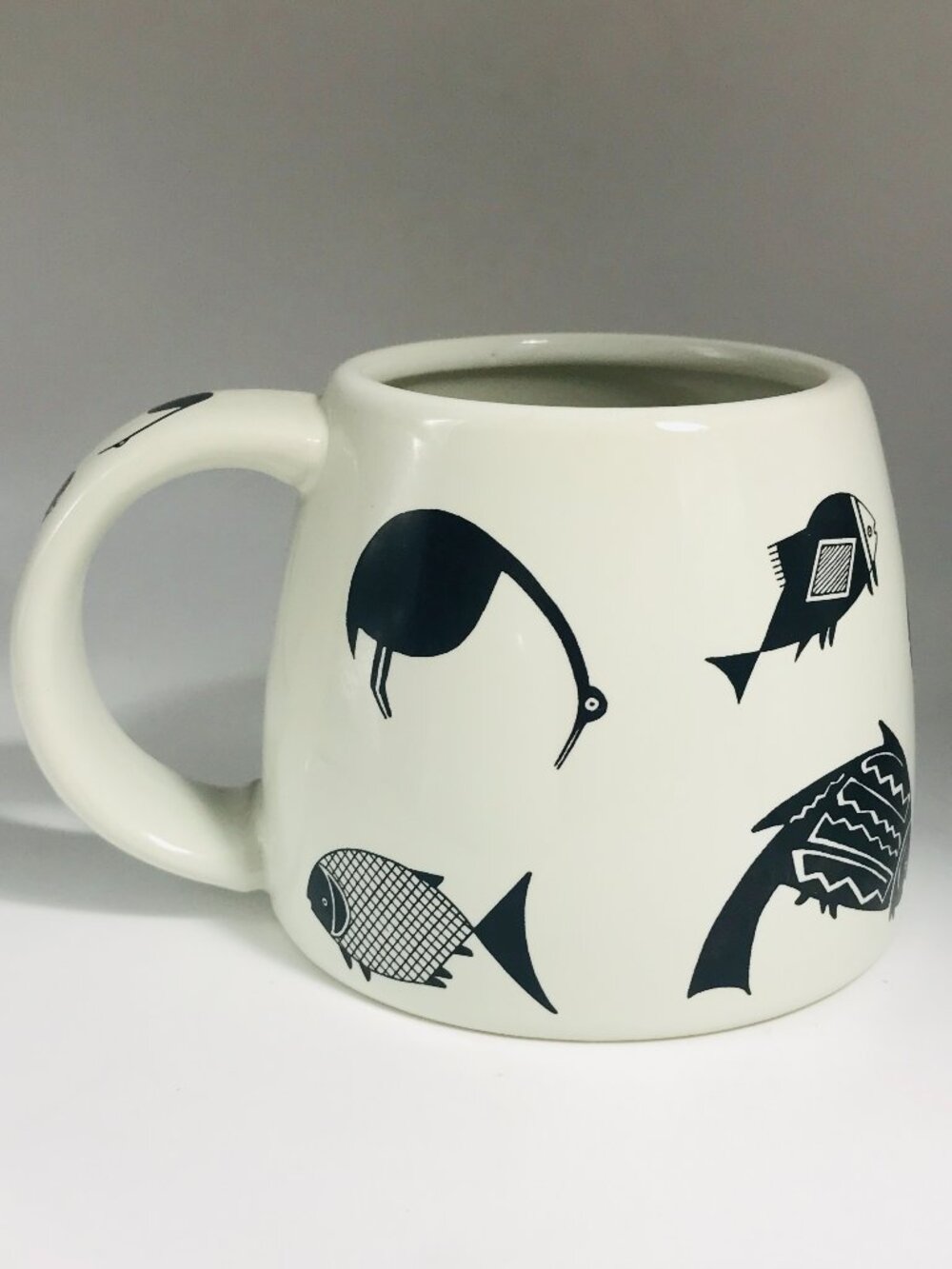 1998 Treasure Chest New Mexico Ceramic Mug Fish Bird Southwest Black & White
